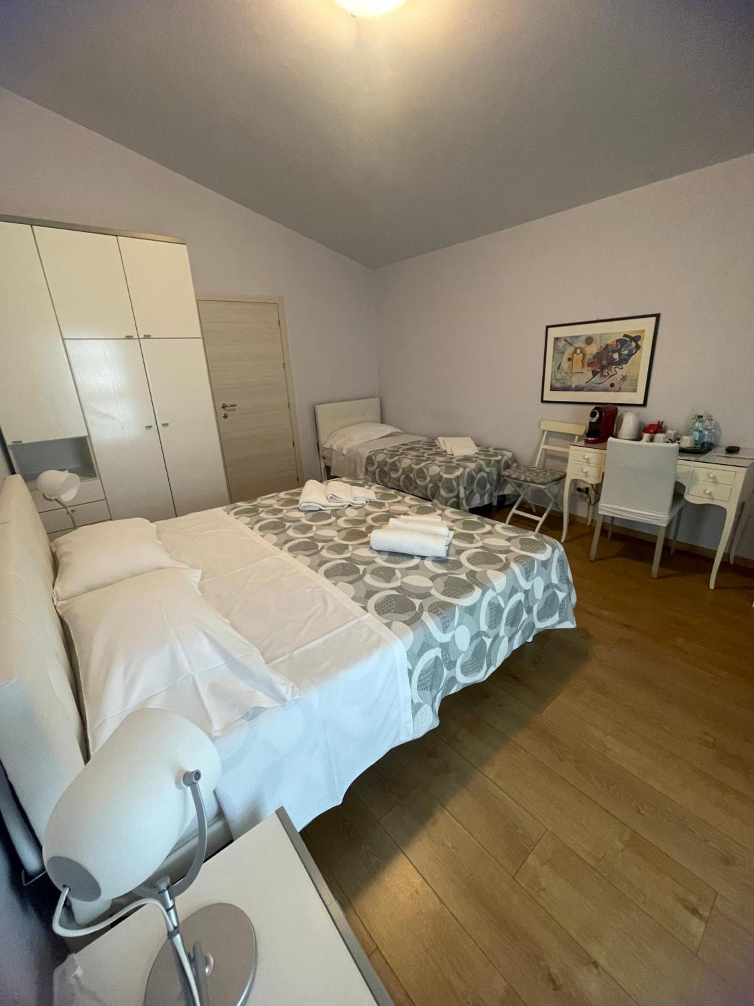 Triple Room Private Bathroom